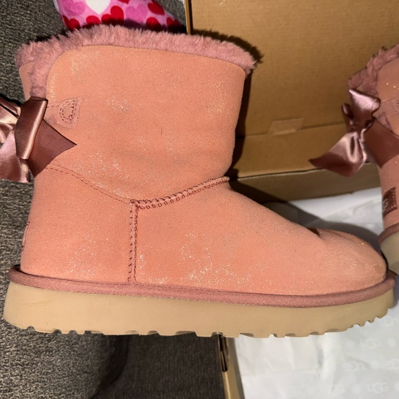 UGG Blush Bow Accent Boots - Picture 7 of 7